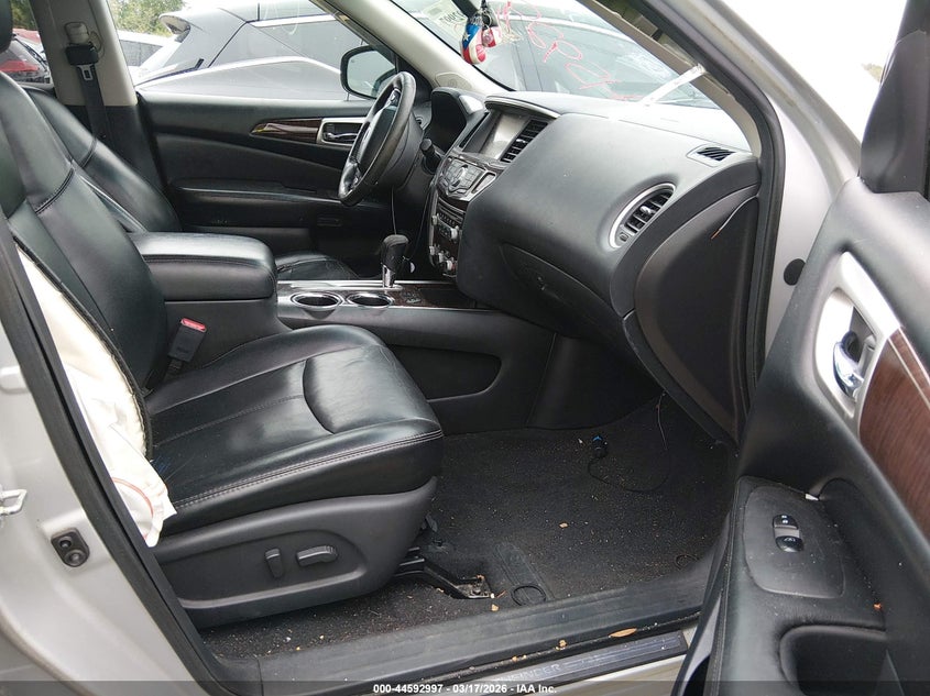 2014 Nissan Pathfinder Sl