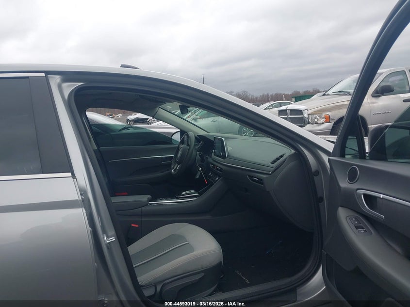 2022 Hyundai Sonata Se