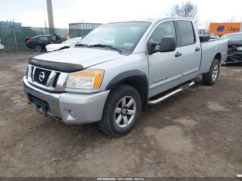 2011 Nissan Titan Sv
