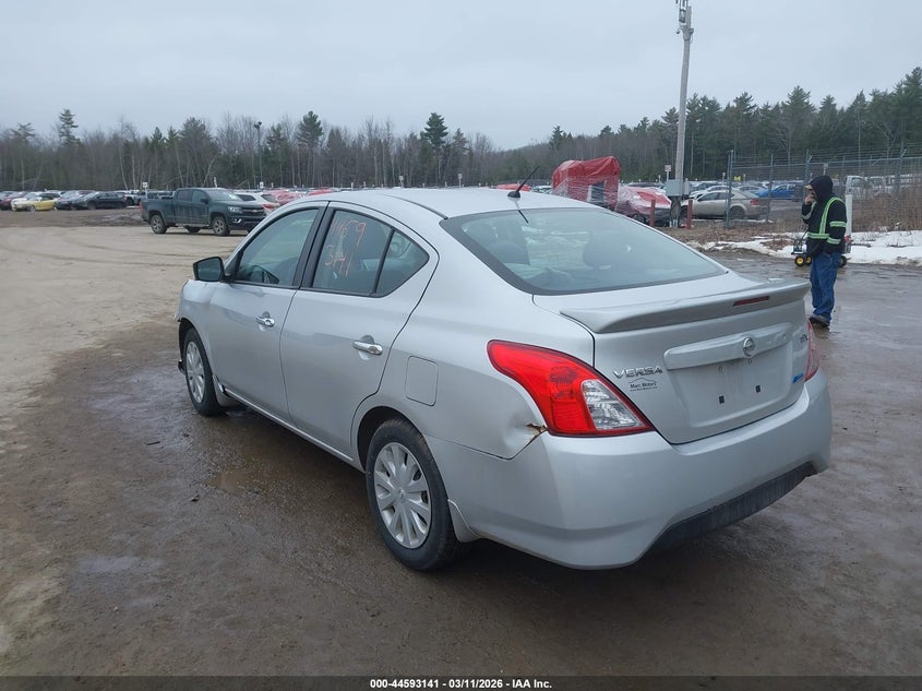 2015 Nissan Versa 1.6 Sv