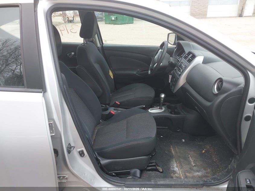 2015 Nissan Versa 1.6 Sv