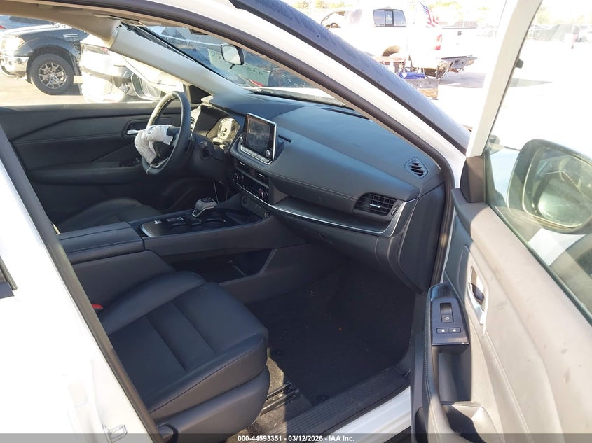 2025 Nissan Rogue Sv Fwd