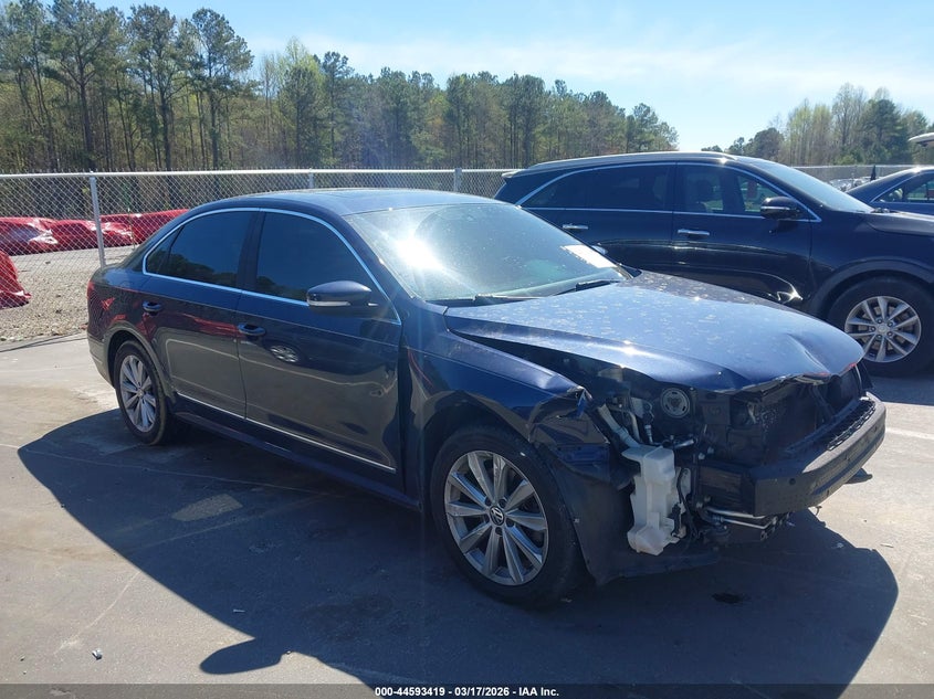 2013 Volkswagen Passat 2.5L Sel Premium