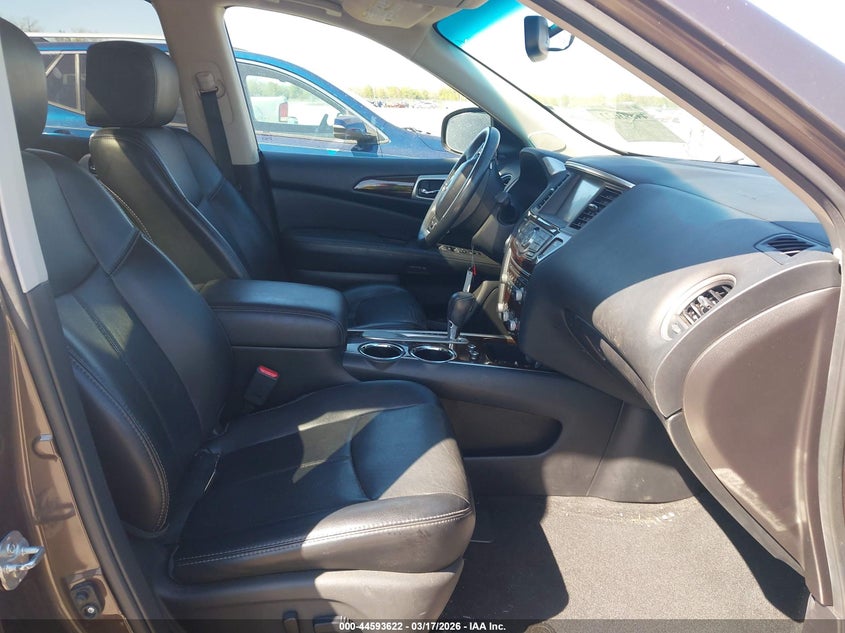 2015 Nissan Pathfinder Platinum