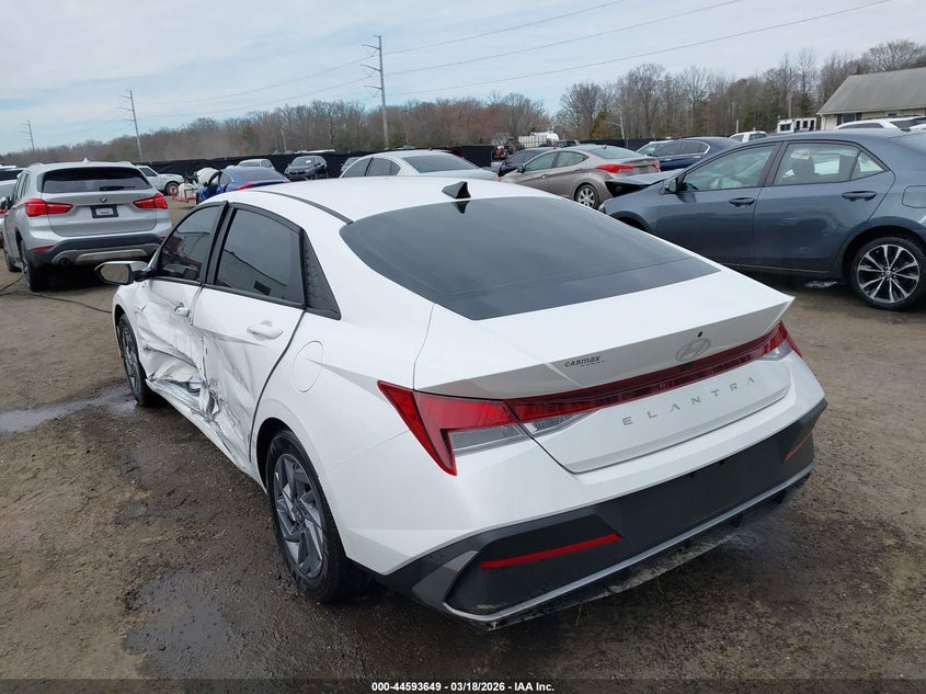 2024 Hyundai Elantra Sel