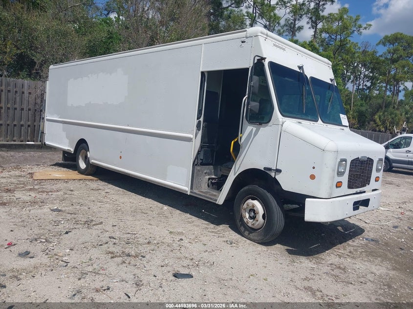 2014 Freightliner Chassis M Line Walk-In Van