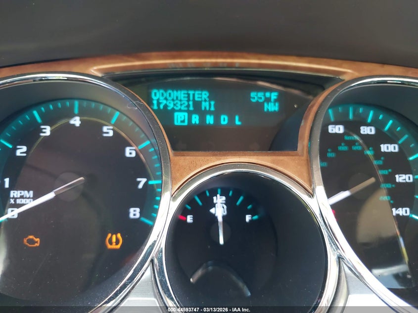 2011 BUICK ENCLAVE auction photo 7