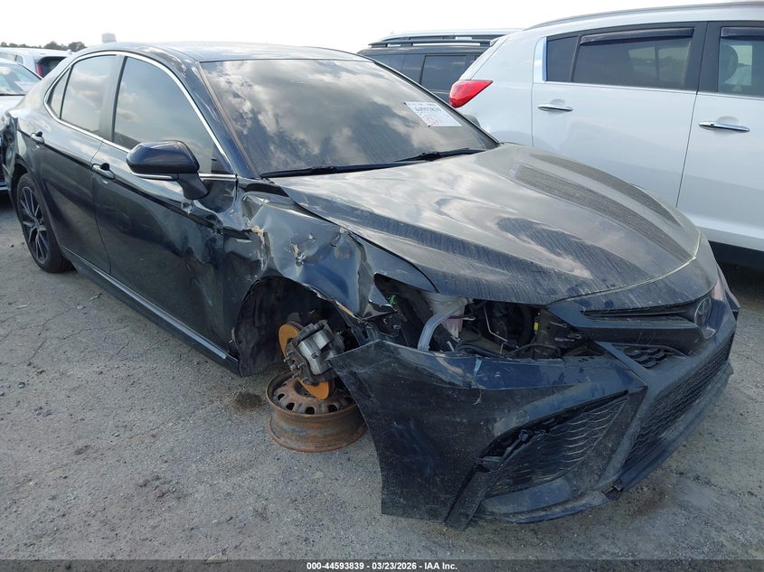 2022 TOYOTA CAMRY auction photo 6