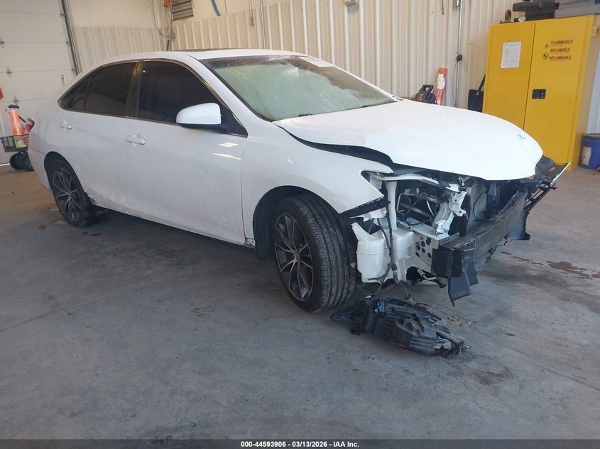 2015 TOYOTA CAMRY XSE V6
