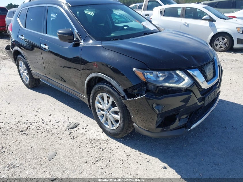2017 Nissan Rogue Sv