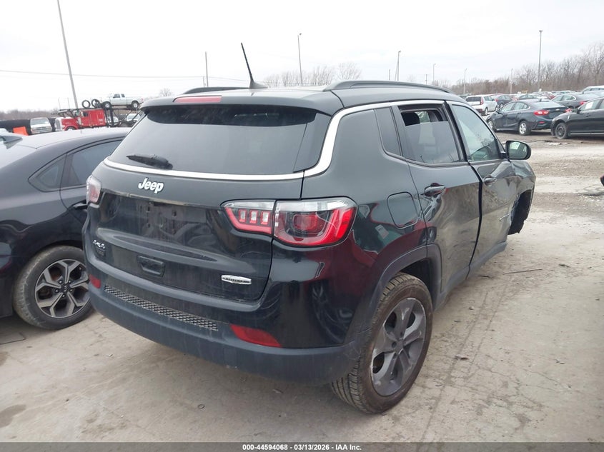 2022 Jeep Compass Latitude Lux 4X4
