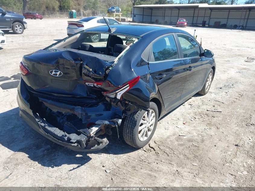 2022 Hyundai Accent Sel