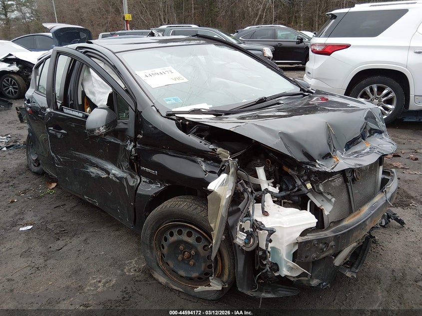 2013 TOYOTA PRIUS C TWO