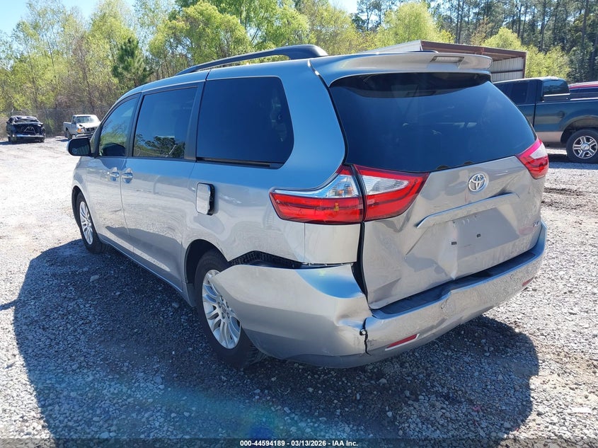 2015 Toyota Sienna Xle Premium 8 Passenger