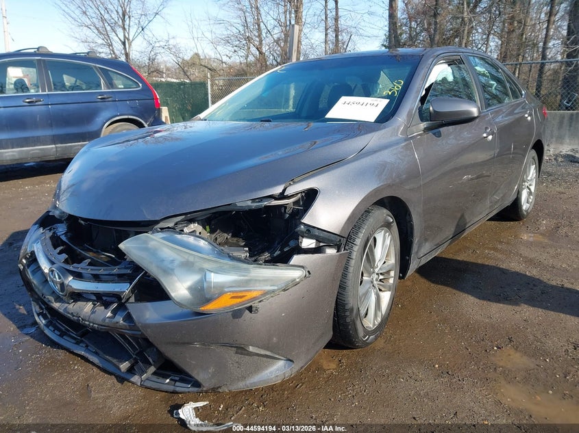 2017 TOYOTA CAMRY auction photo 2