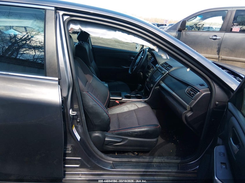 2017 TOYOTA CAMRY auction photo 5