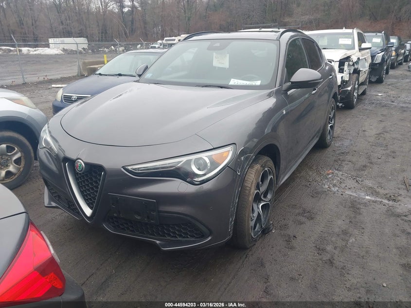 ZASPAKBN6N7D31686 2022 Alfa Romeo Stelvio Ti Awd photo 1