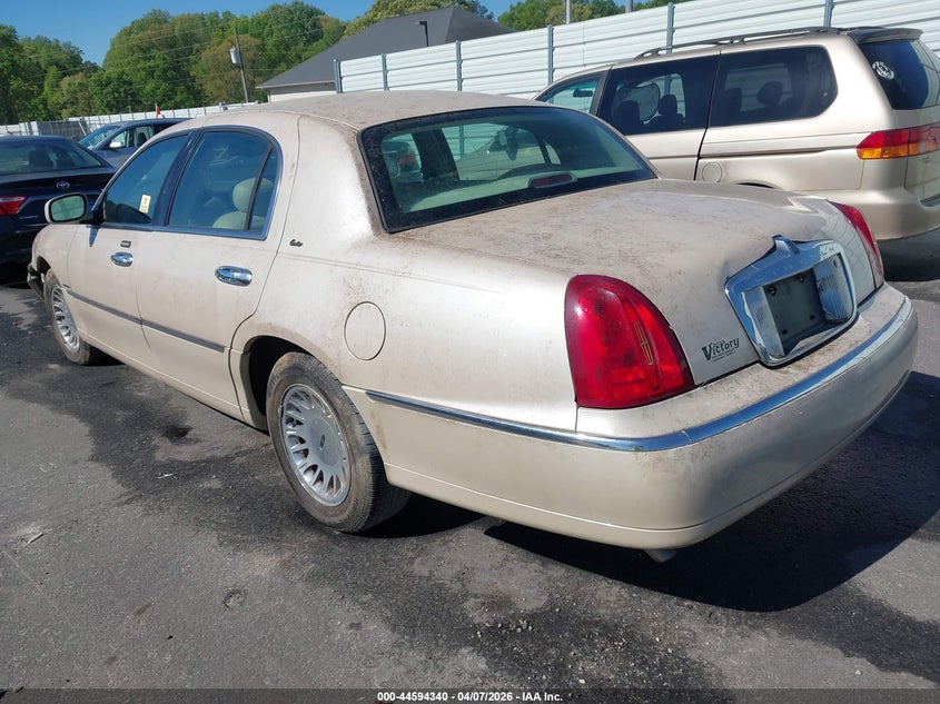 2001 Lincoln Town Car Cartier