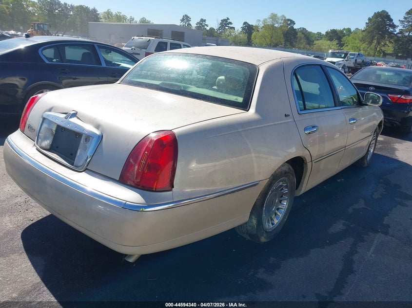 2001 Lincoln Town Car Cartier