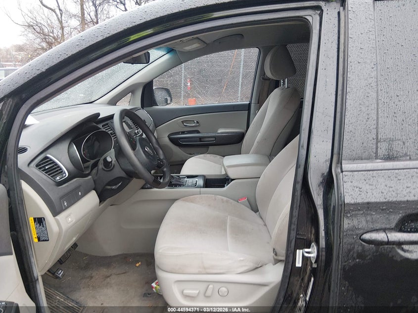 2015 Kia Sedona Lx
