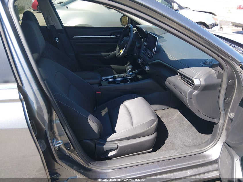 2022 Nissan Altima Sv Fwd