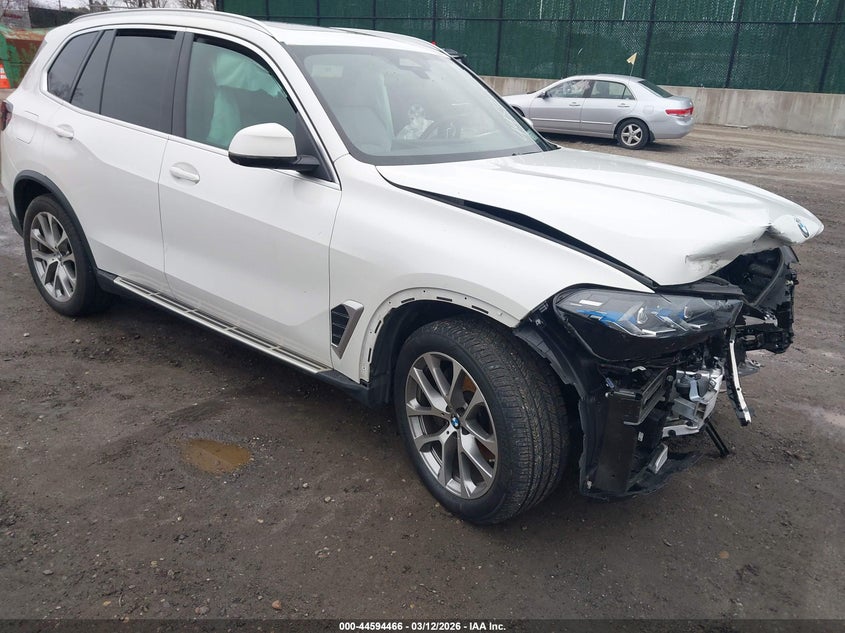 2026 BMW X5 xDrive40I