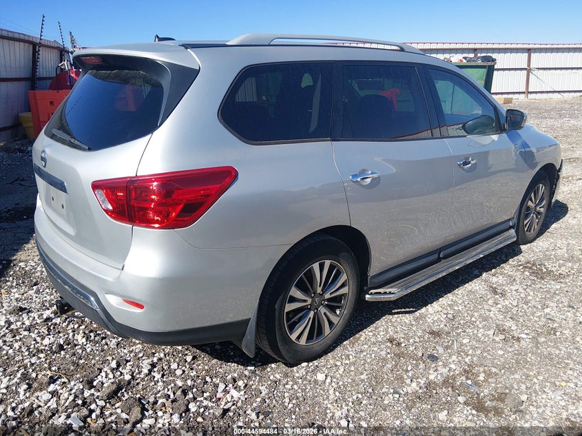 2018 Nissan Pathfinder S