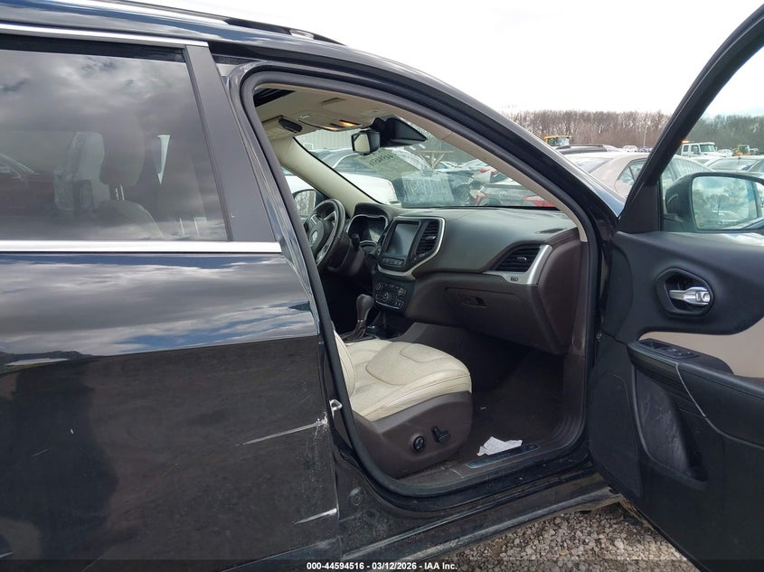 2016 Jeep Cherokee Overland