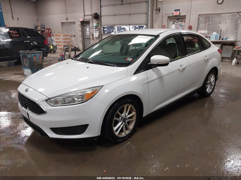 Vin: 1fadp3f23fl342501, lot: 45091450, ford focus se 20152
