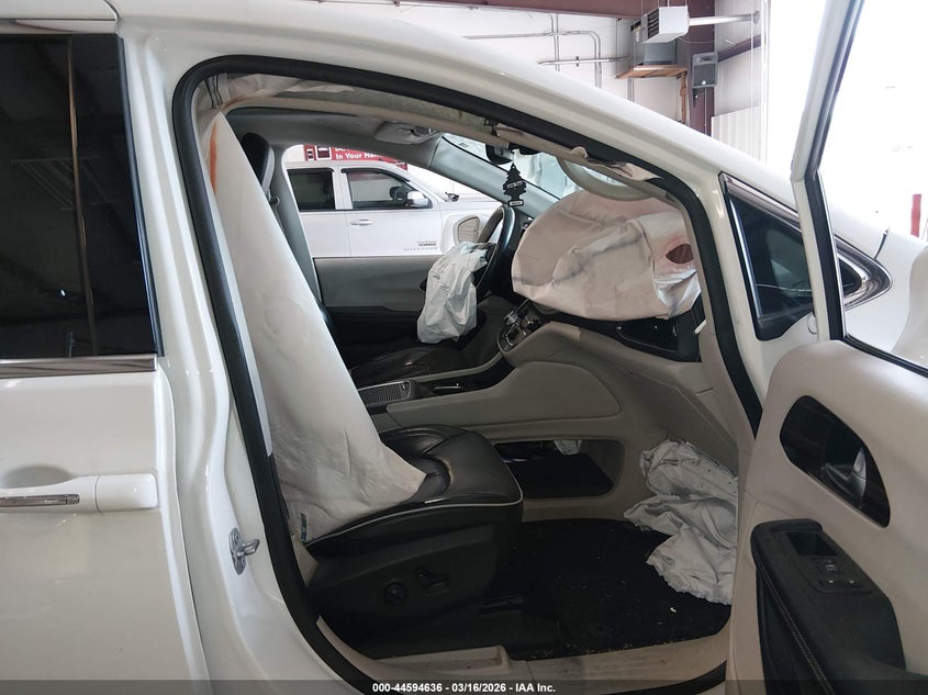 CHRYSLER PACIFICA HYBRID 2021 VIN 2C4RC1S7XMR510723