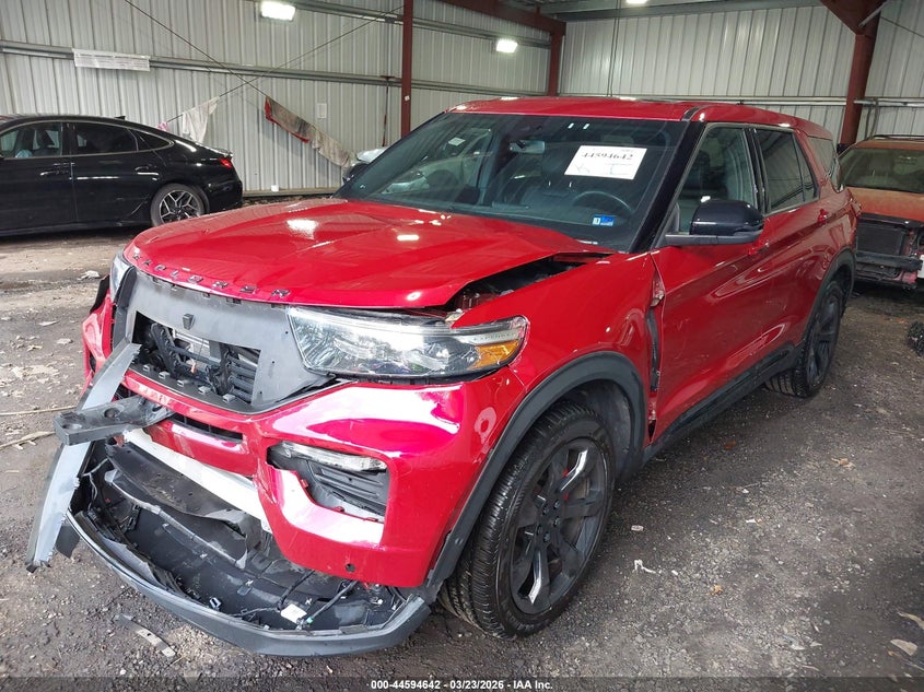 2022 Ford Explorer St