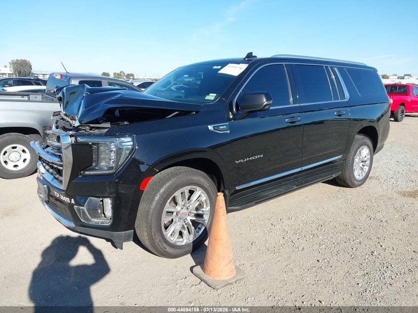 2022 GMC Yukon Xl 4Wd Slt