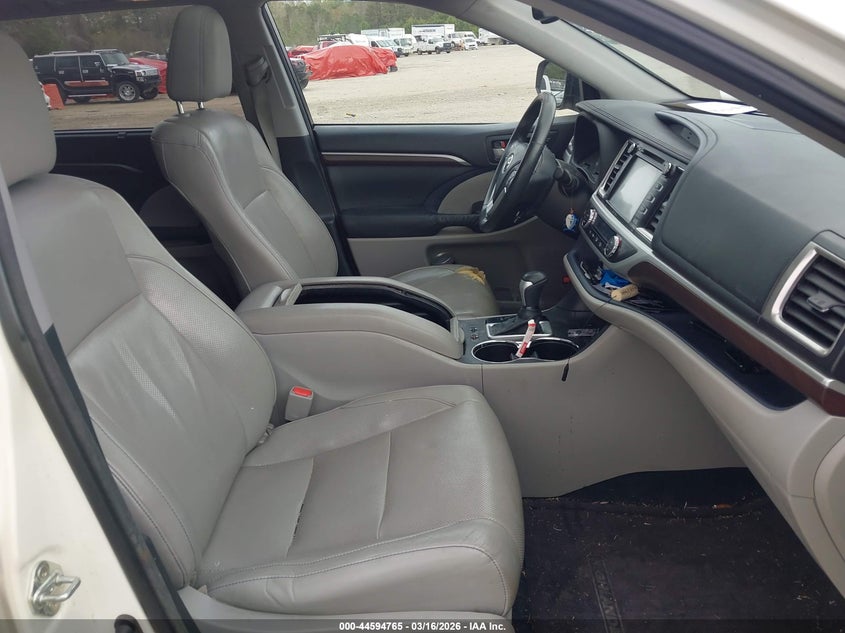 2014 Toyota Highlander Limited V6