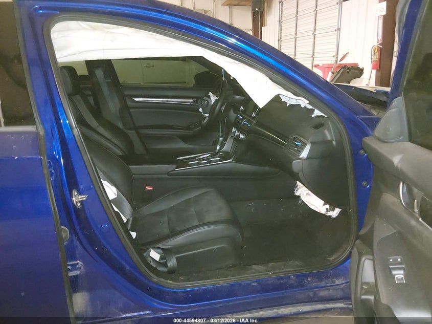 2019 HONDA ACCORD auction photo 5