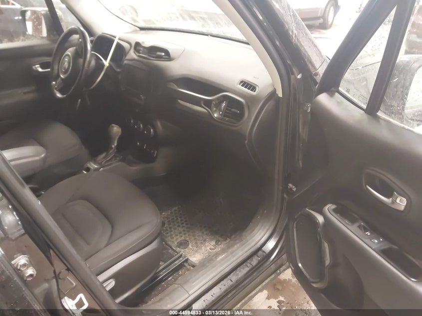 2017 Jeep Renegade Altitude 4X4