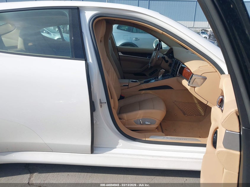 2011 Porsche Panamera 4