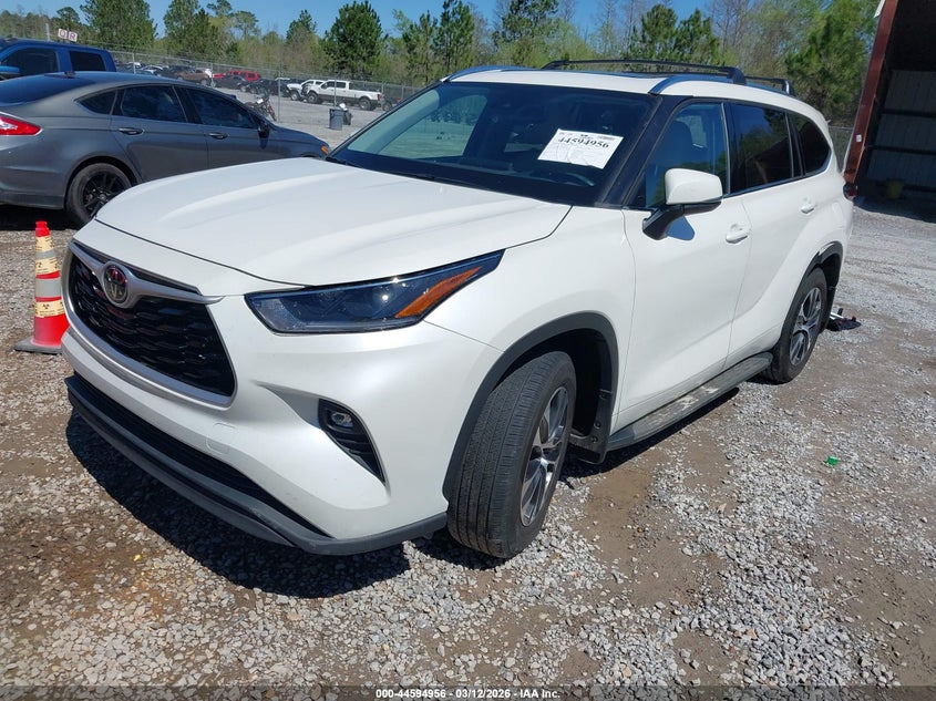2021 Toyota Highlander Xle