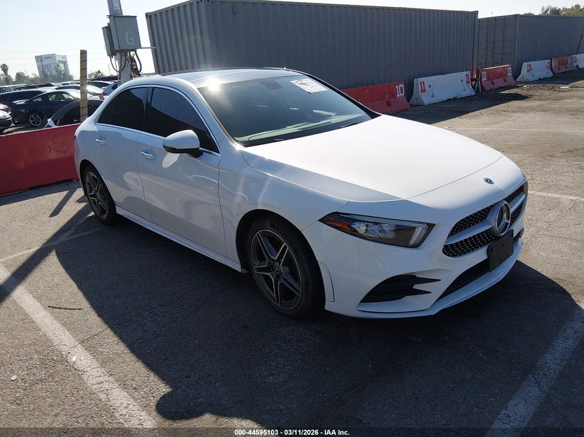 2019 Mercedes-Benz A 220