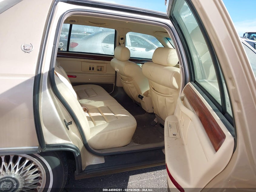 1995 Cadillac Deville VIN: 1G6KD52B4SU239980 Lot: 44595251