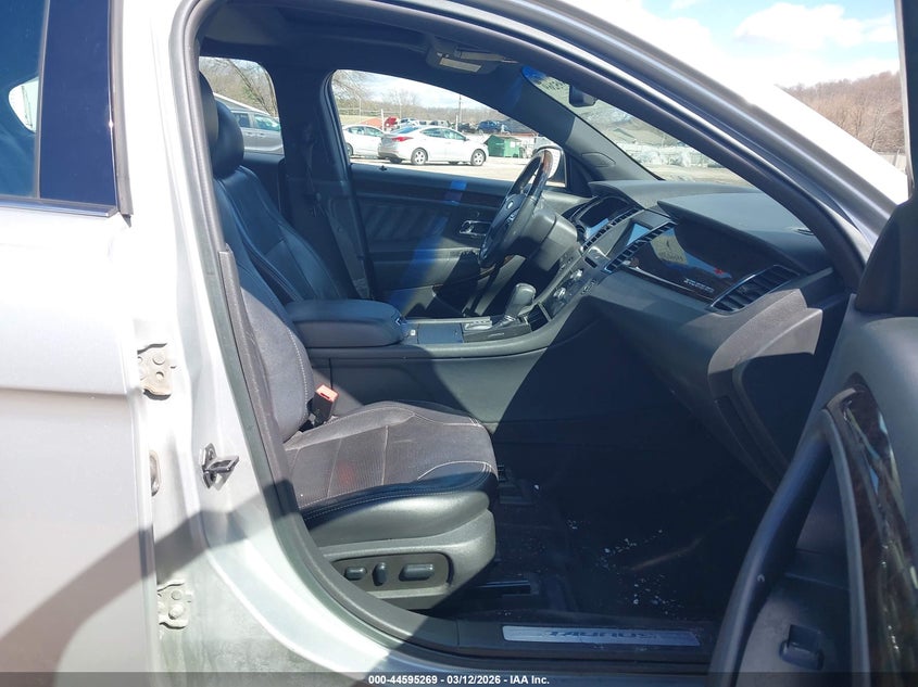 2016 Ford Taurus Limited