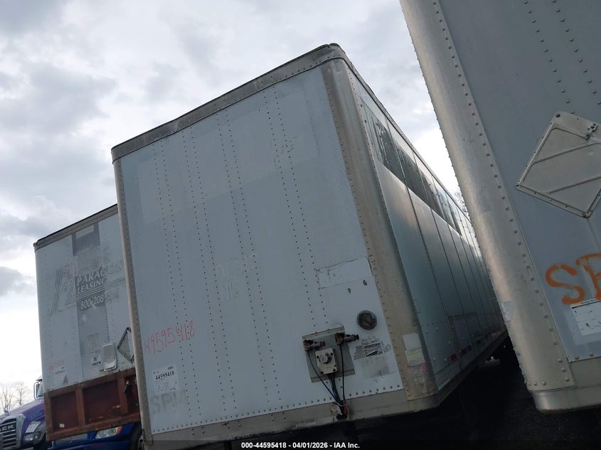 2005 WABASH NATIONAL CORP WABASH NATIONAL CORP auction photo 2