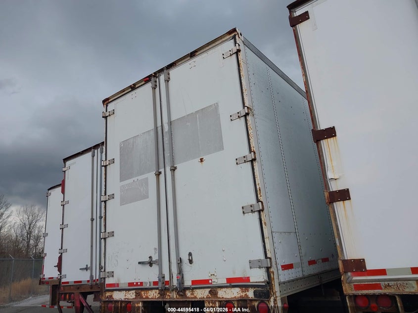 2005 WABASH NATIONAL CORP WABASH NATIONAL CORP auction photo 4