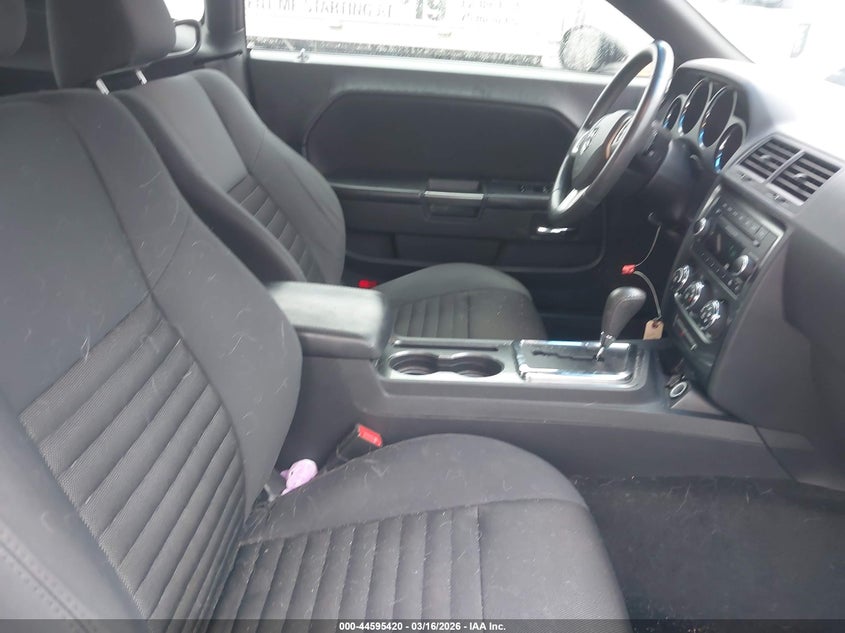 2014 Dodge Challenger Sxt