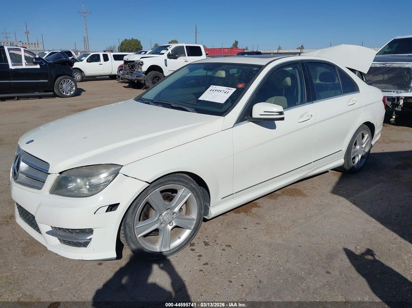2011 Mercedes-Benz C 300 Luxury 4Matic/Sport 4Matic