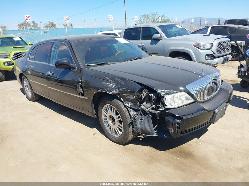 2007 LINCOLN TOWN CAR SIGNATURE L