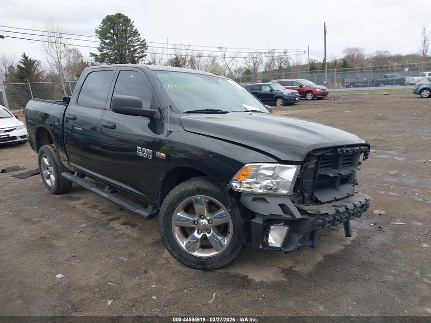 2018 Ram 1500 Express 4X4 5'7 Box