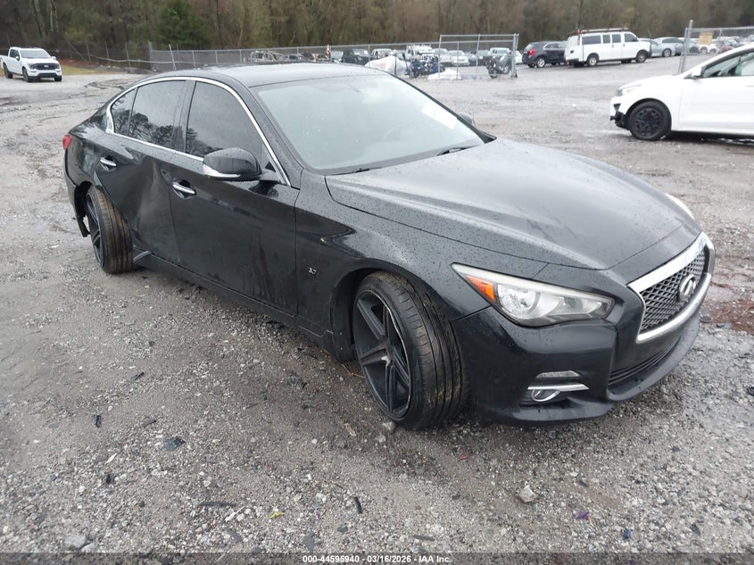 2015 INFINITI Q50