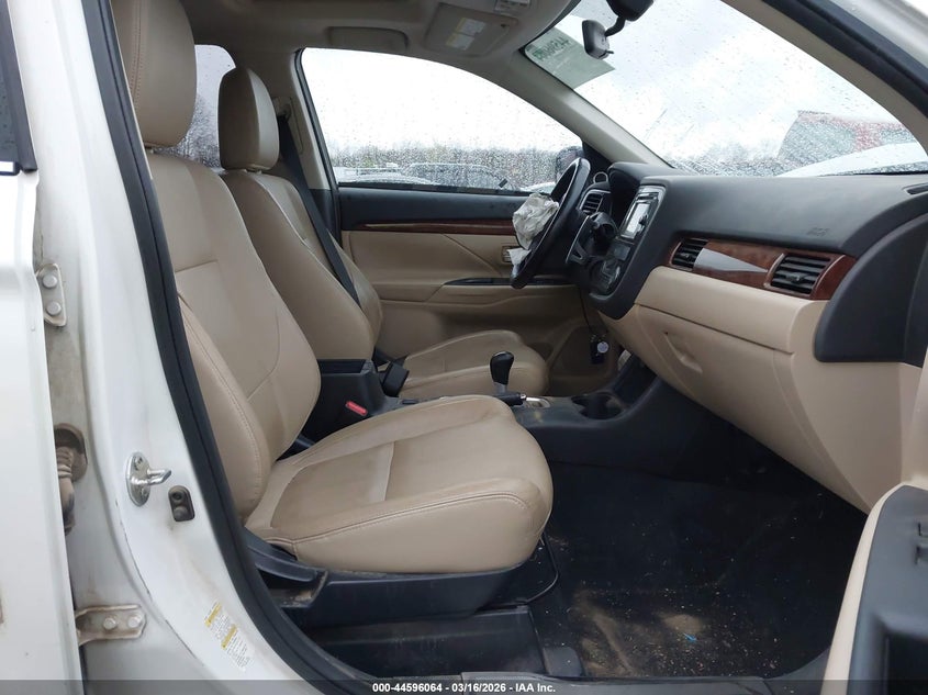 2014 Mitsubishi Outlander Gt