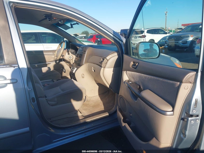 2009 Toyota Sienna Le