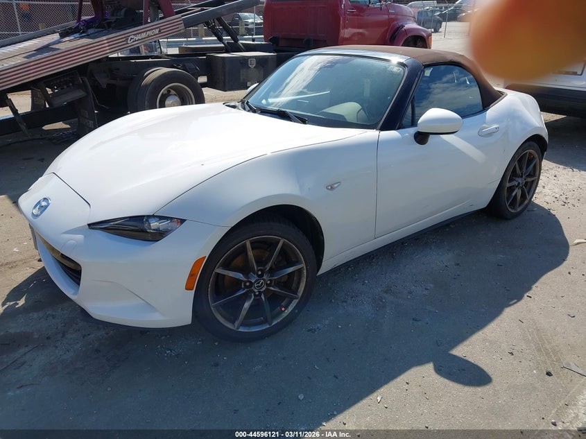Vin: jm1ndad77k0305327, lot: 45093049, mazda mx-5 miata grand touring 20192